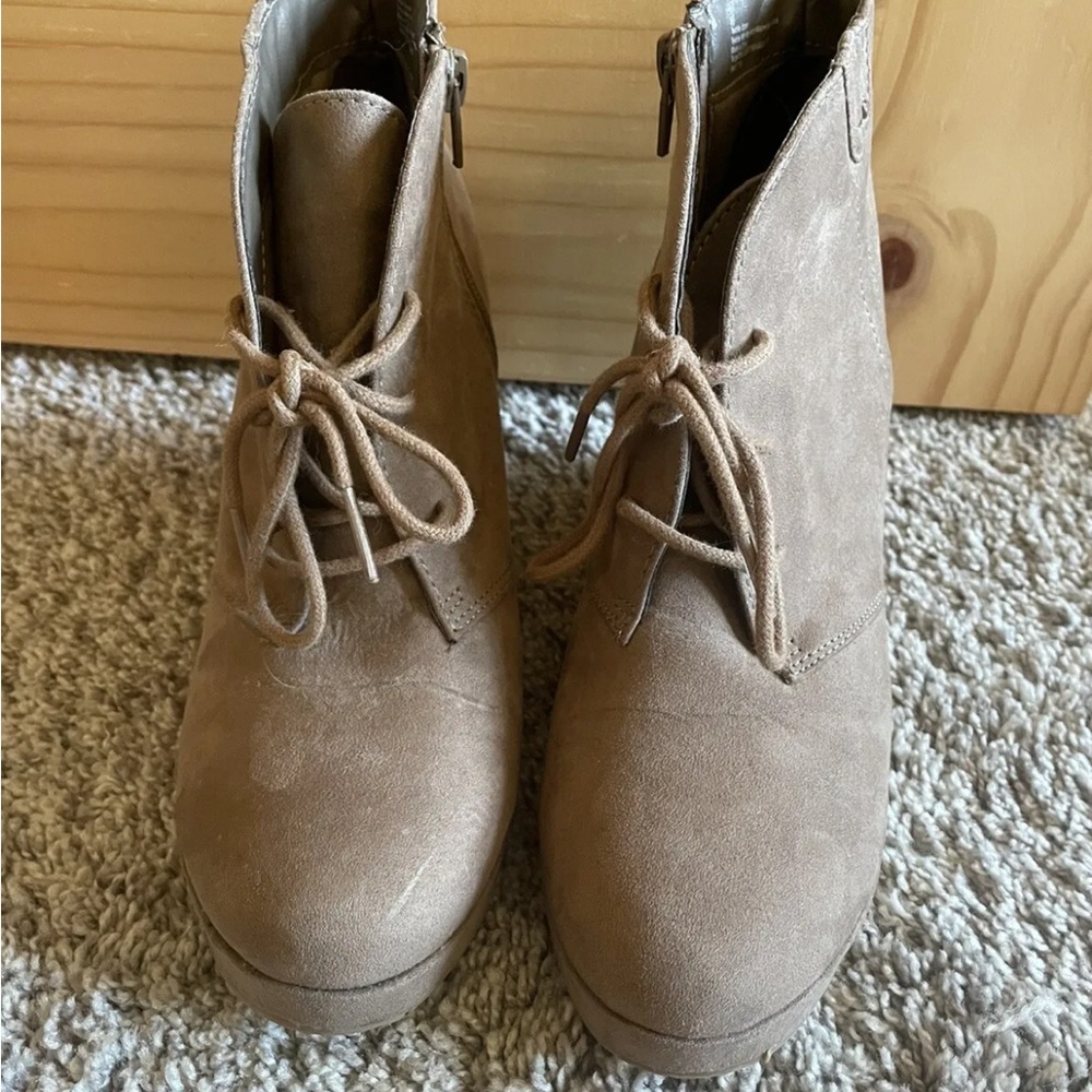 Womens wedge boots